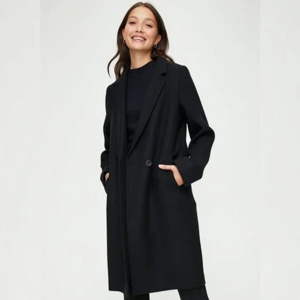 Aritzia Steadman Coat in XS. Black